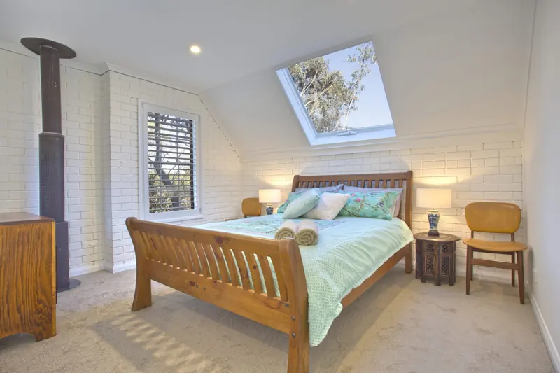 The cottage’s queen bedroom